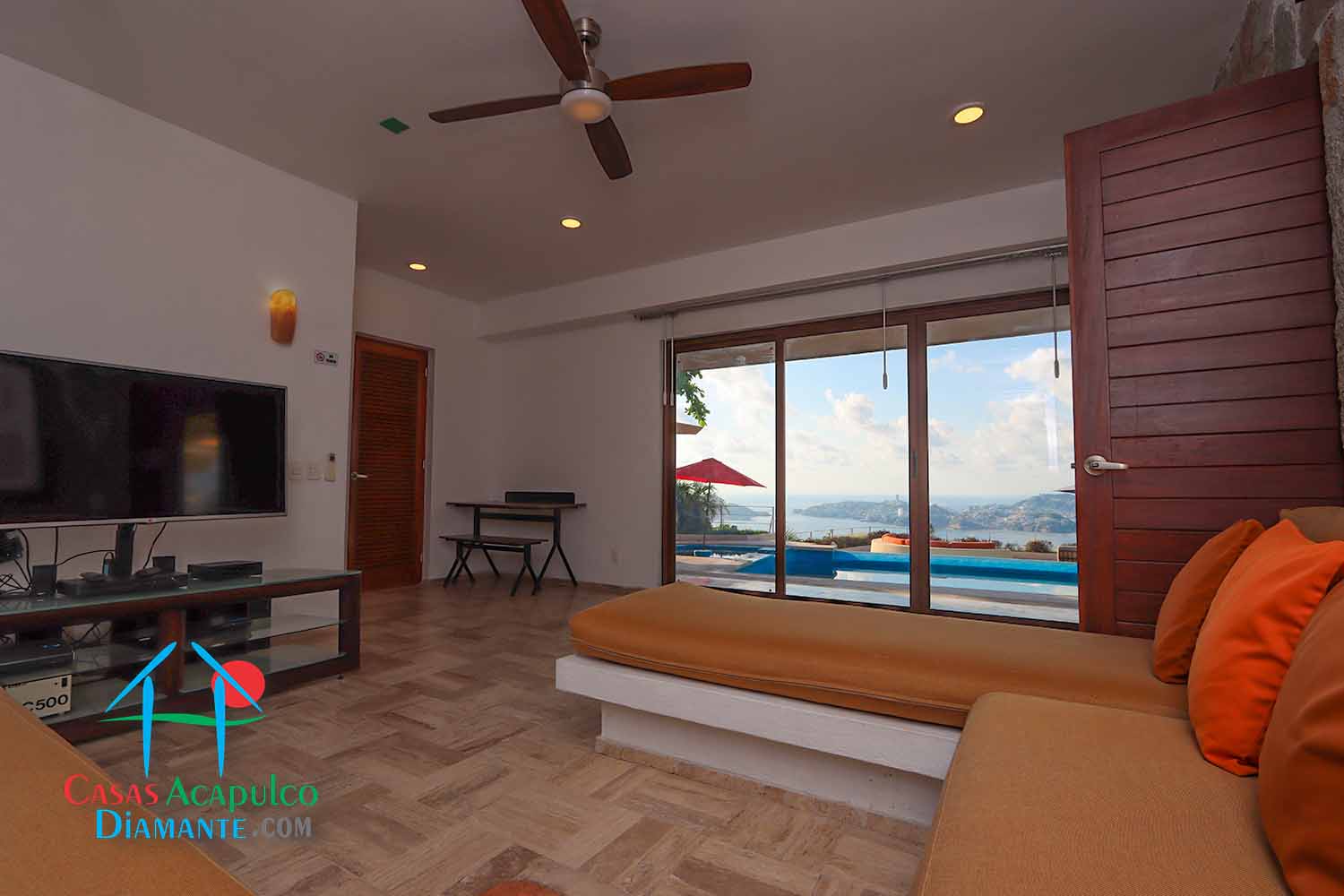 Puerta del Mar - Sala de televisión 4